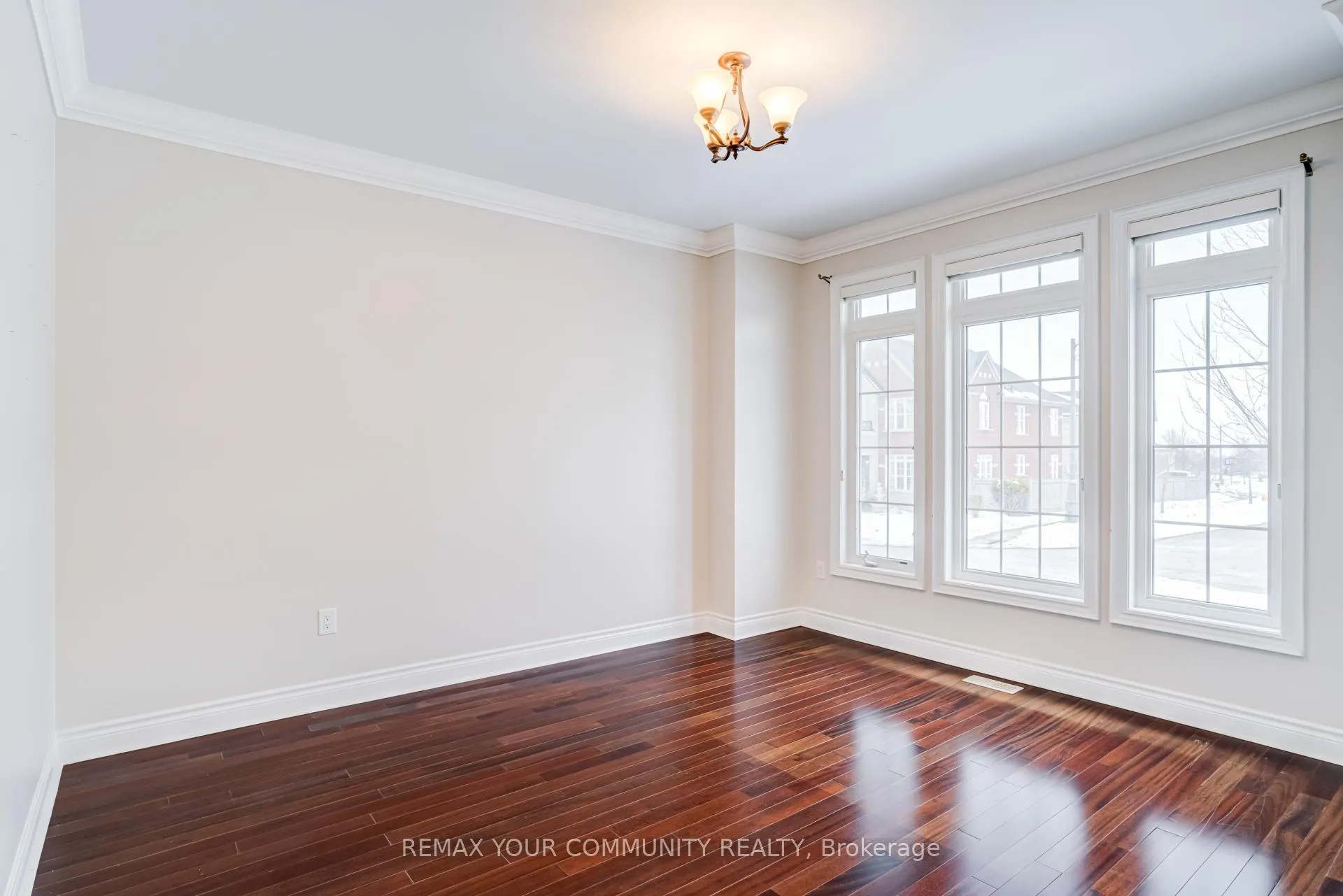Photo 6 of 93 William Bowes Boulevard, Vaughan, Patterson — HOMEH