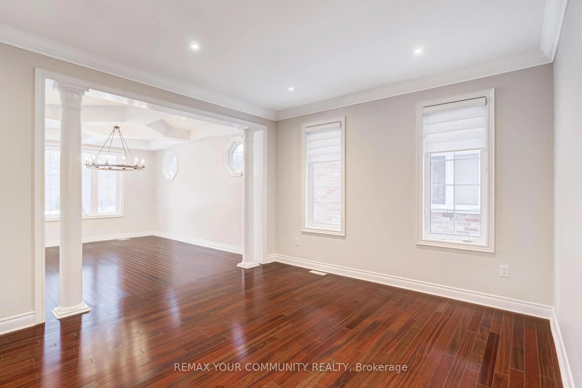 Photo 10 of 93 William Bowes Boulevard, Vaughan, Patterson — HOMEH