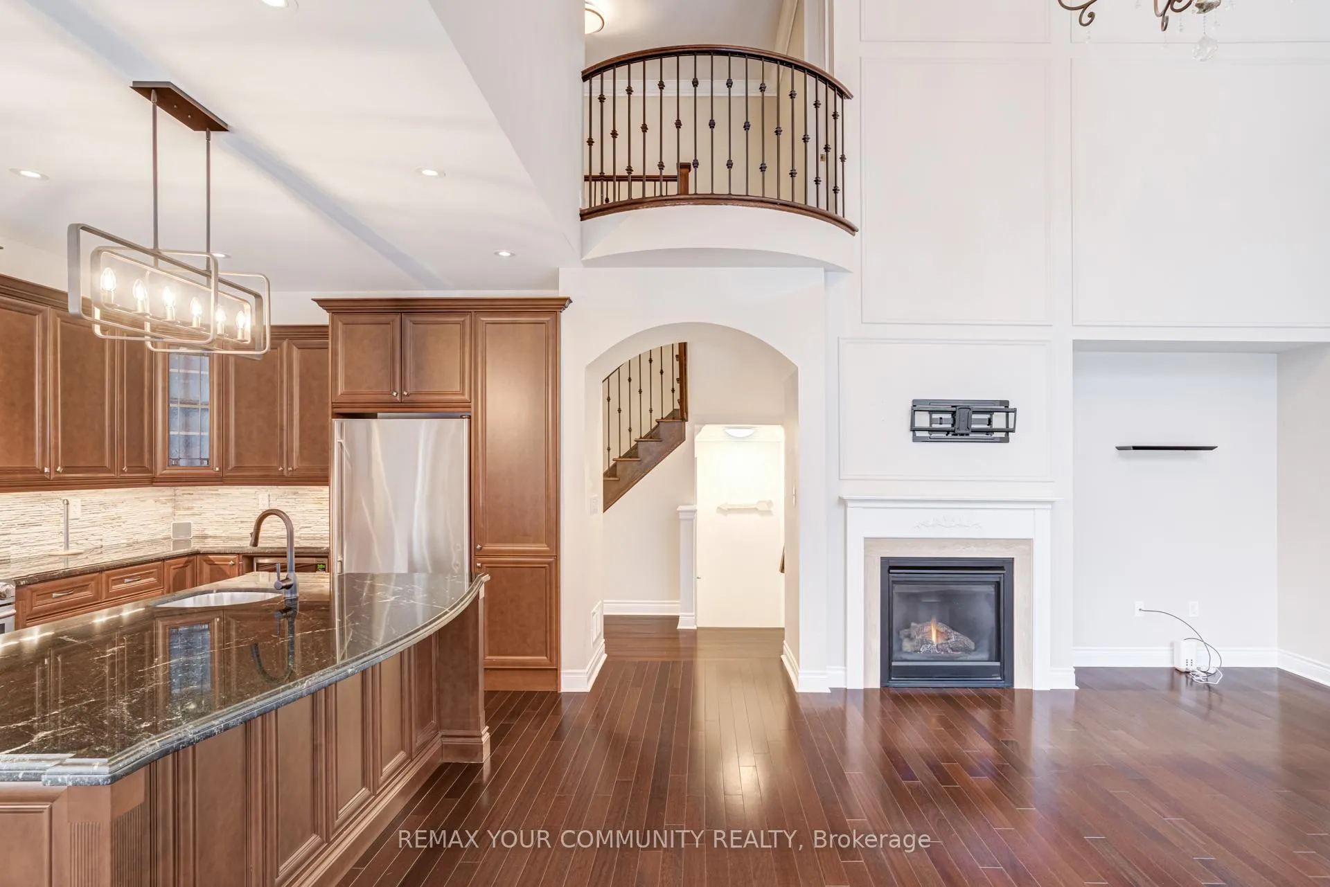 Photo 15 of 93 William Bowes Boulevard, Vaughan, Patterson — HOMEH