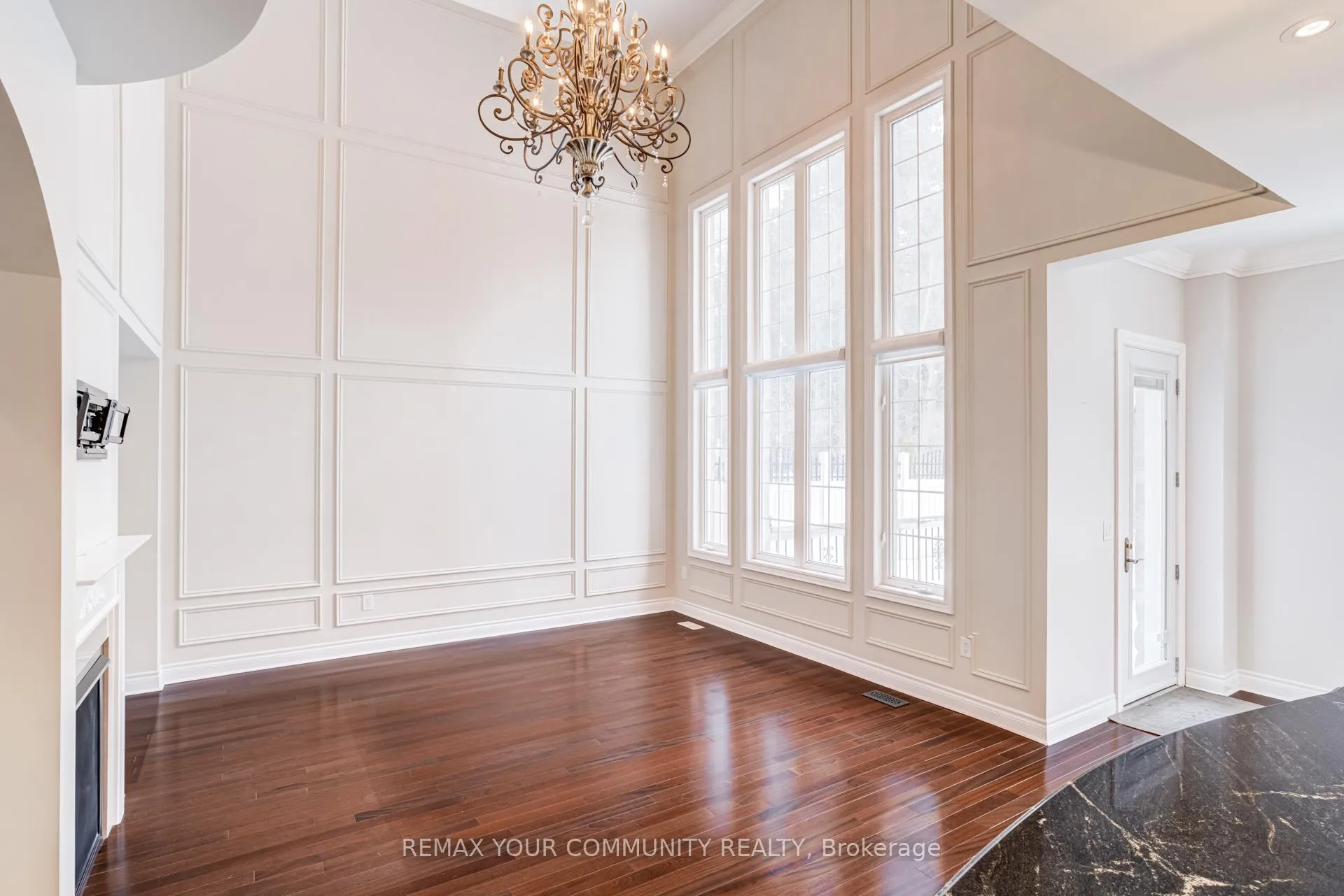 Photo 17 of 93 William Bowes Boulevard, Vaughan, Patterson — HOMEH