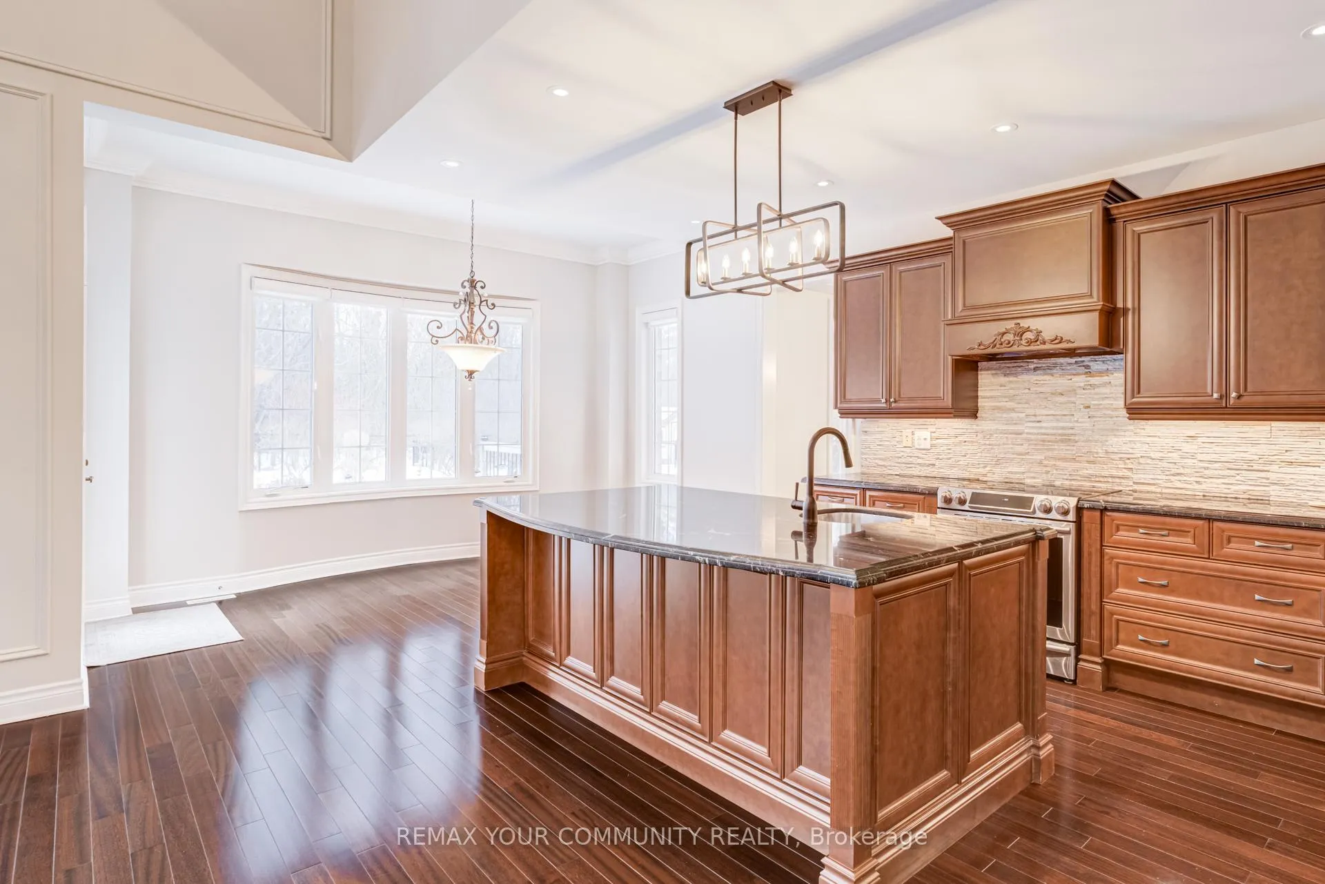 Photo 20 of 93 William Bowes Boulevard, Vaughan, Patterson — HOMEH