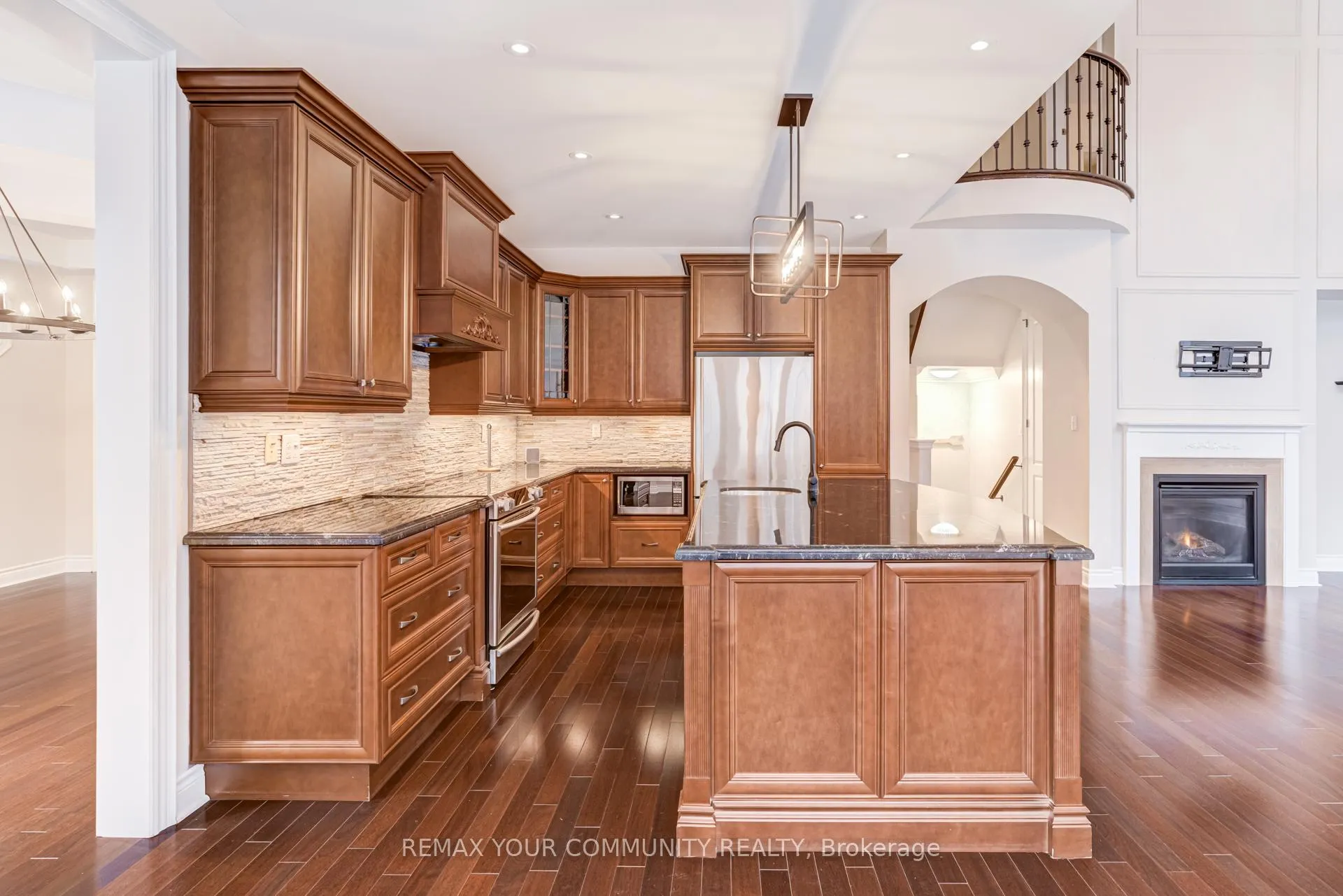 Photo 25 of 93 William Bowes Boulevard, Vaughan, Patterson — HOMEH