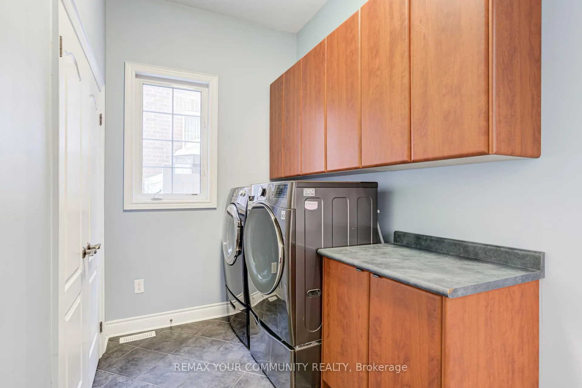 Photo 30 of 93 William Bowes Boulevard, Vaughan, Patterson — HOMEH