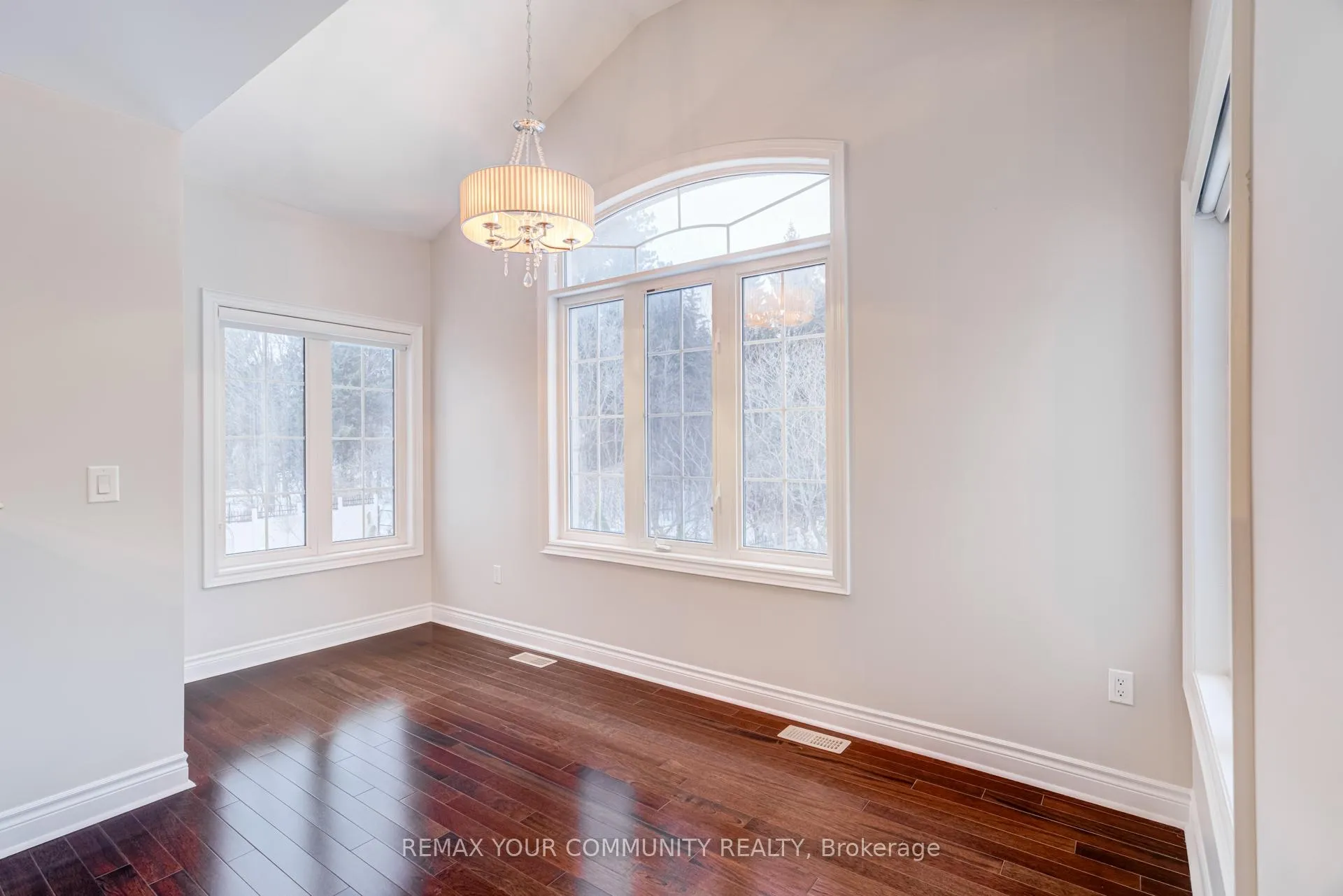 Photo 35 of 93 William Bowes Boulevard, Vaughan, Patterson — HOMEH