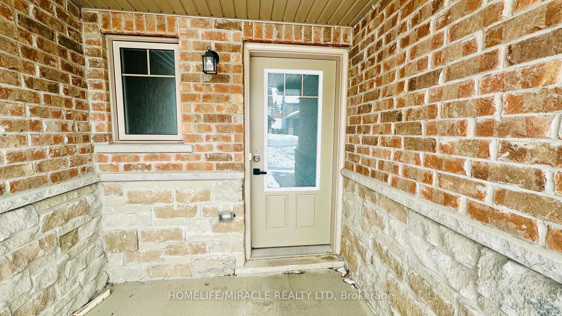 Photo 5 of 96 Eliza Avenue, Kitchener — HOMEH