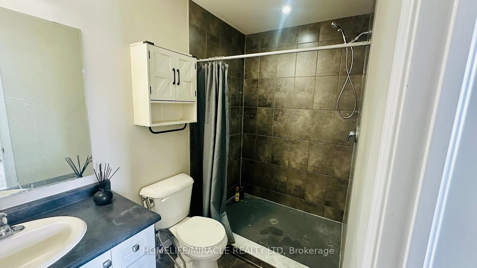 Photo 18 of 96 Eliza Avenue, Kitchener — HOMEH