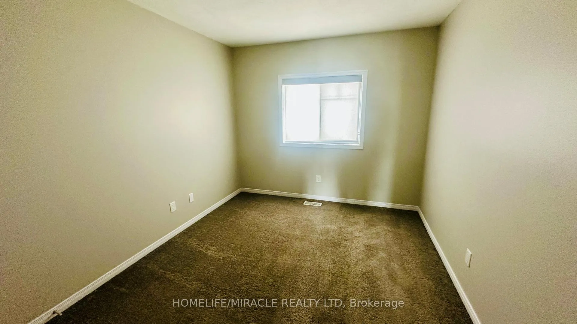 Photo 24 of 96 Eliza Avenue, Kitchener — HOMEH