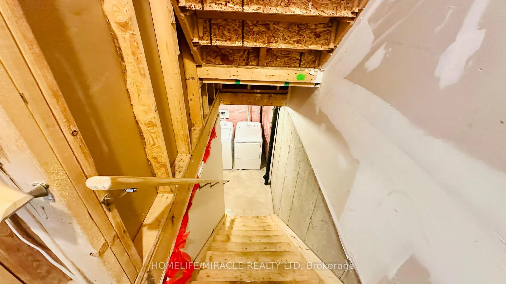 Photo 25 of 96 Eliza Avenue, Kitchener — HOMEH