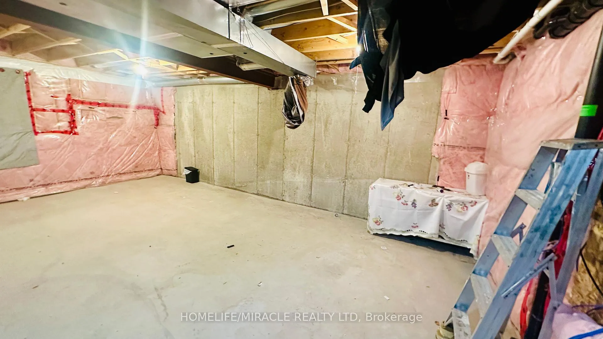 Photo 27 of 96 Eliza Avenue, Kitchener — HOMEH