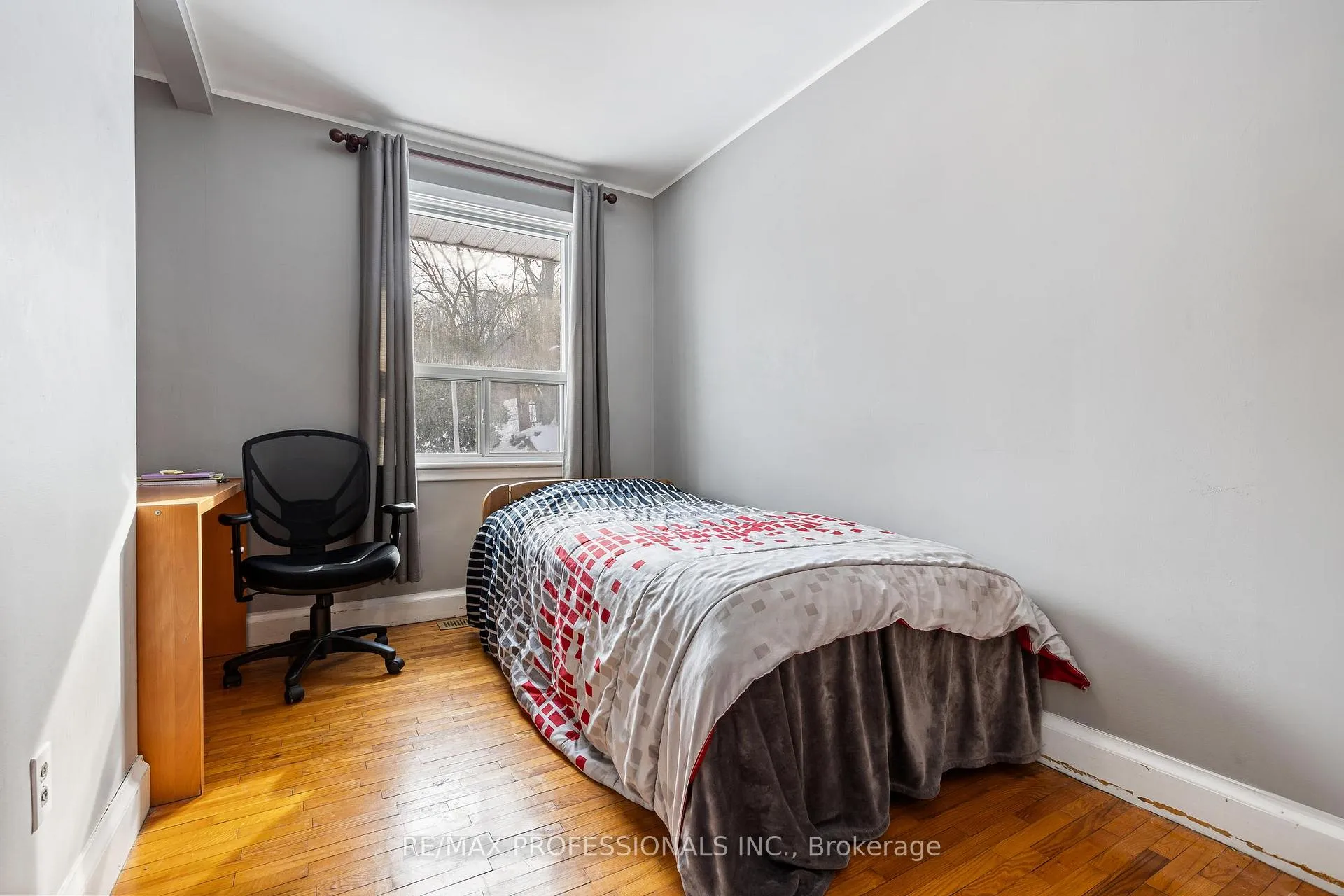 Photo 15 of 311 Bowman Street, Hamilton, Chedoke Park — HOMEH