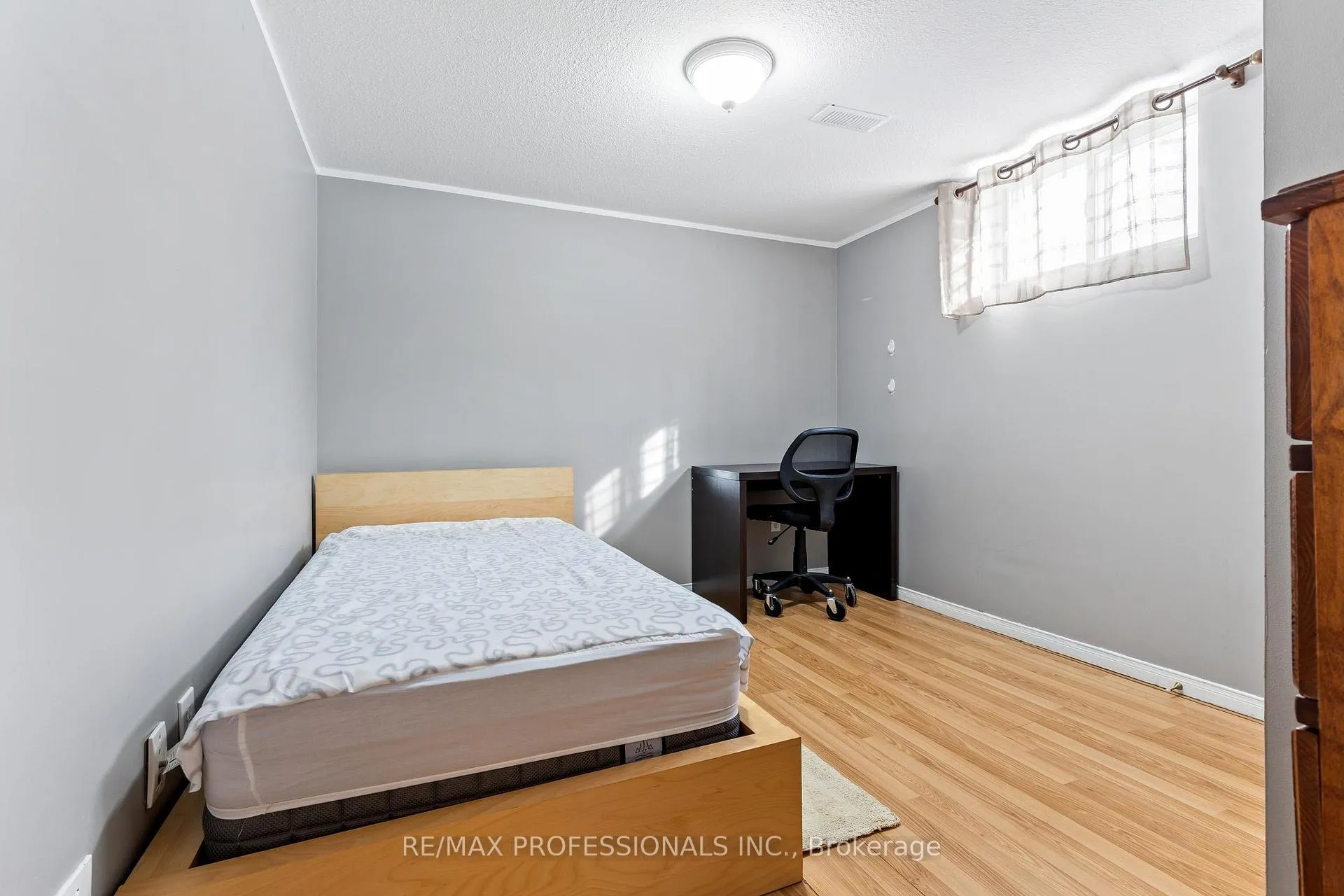 Photo 26 of 311 Bowman Street, Hamilton, Chedoke Park — HOMEH