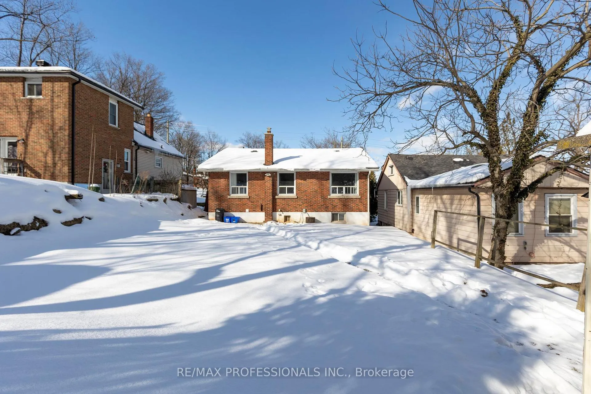 Photo 30 of 311 Bowman Street, Hamilton, Chedoke Park — HOMEH