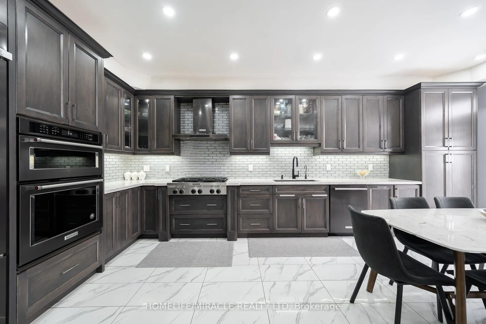 Photo 13 of 11 Noranda Crescent, Brampton, Bram West — HOMEH