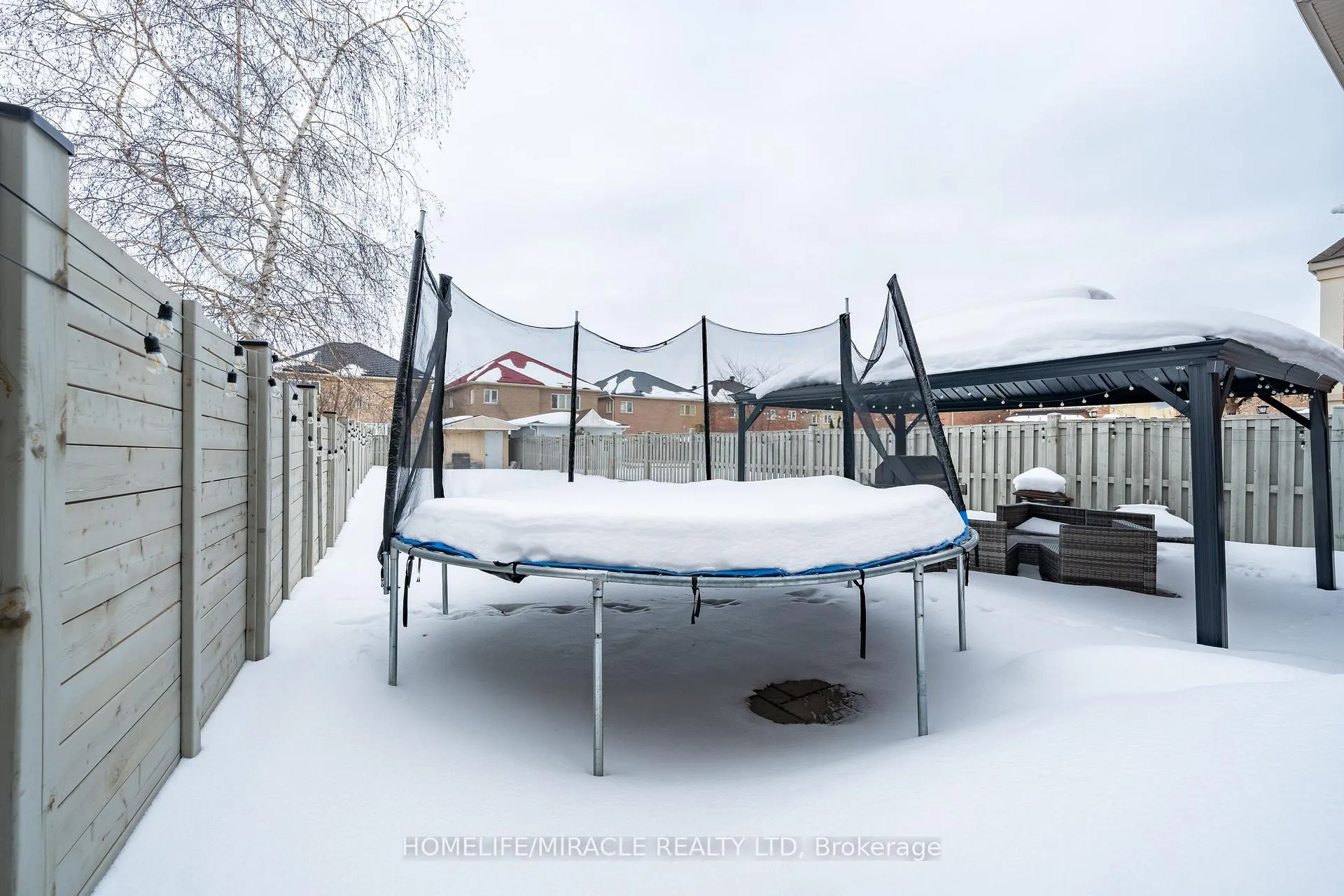 Photo 28 of 11 Noranda Crescent, Brampton, Bram West — HOMEH