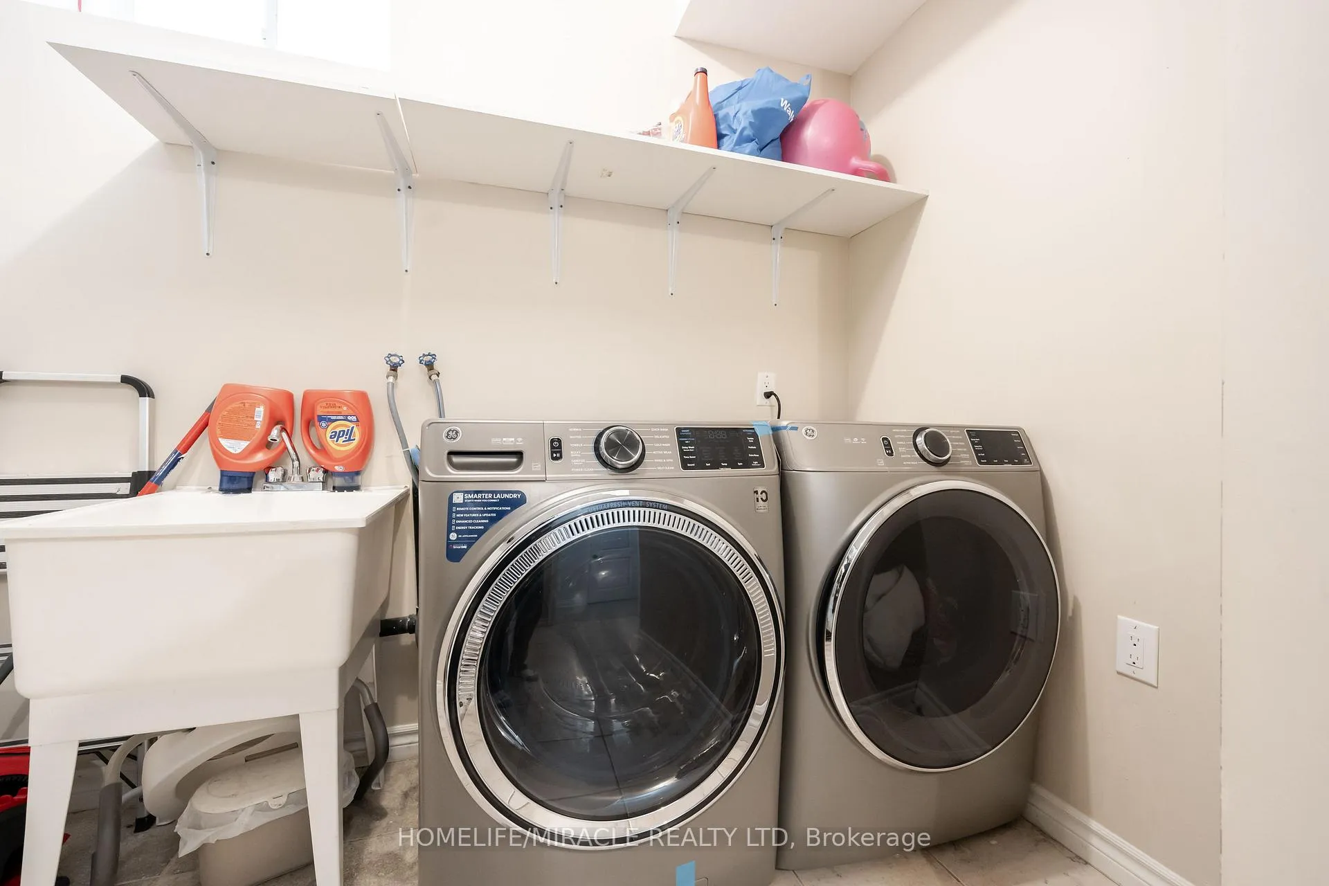 Photo 30 of 11 Noranda Crescent, Brampton, Bram West — HOMEH