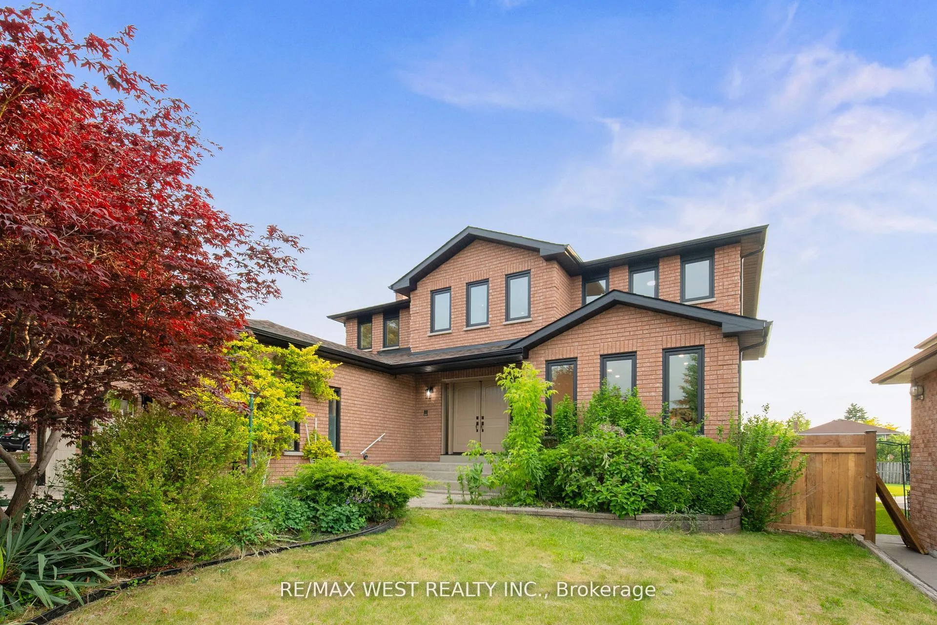Photo 4 of 4 Snowcrest Crescent, Markham, Milliken Mills East — HOMEH