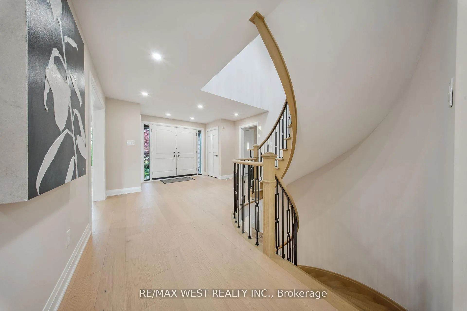 Photo 12 of 4 Snowcrest Crescent, Markham, Milliken Mills East — HOMEH