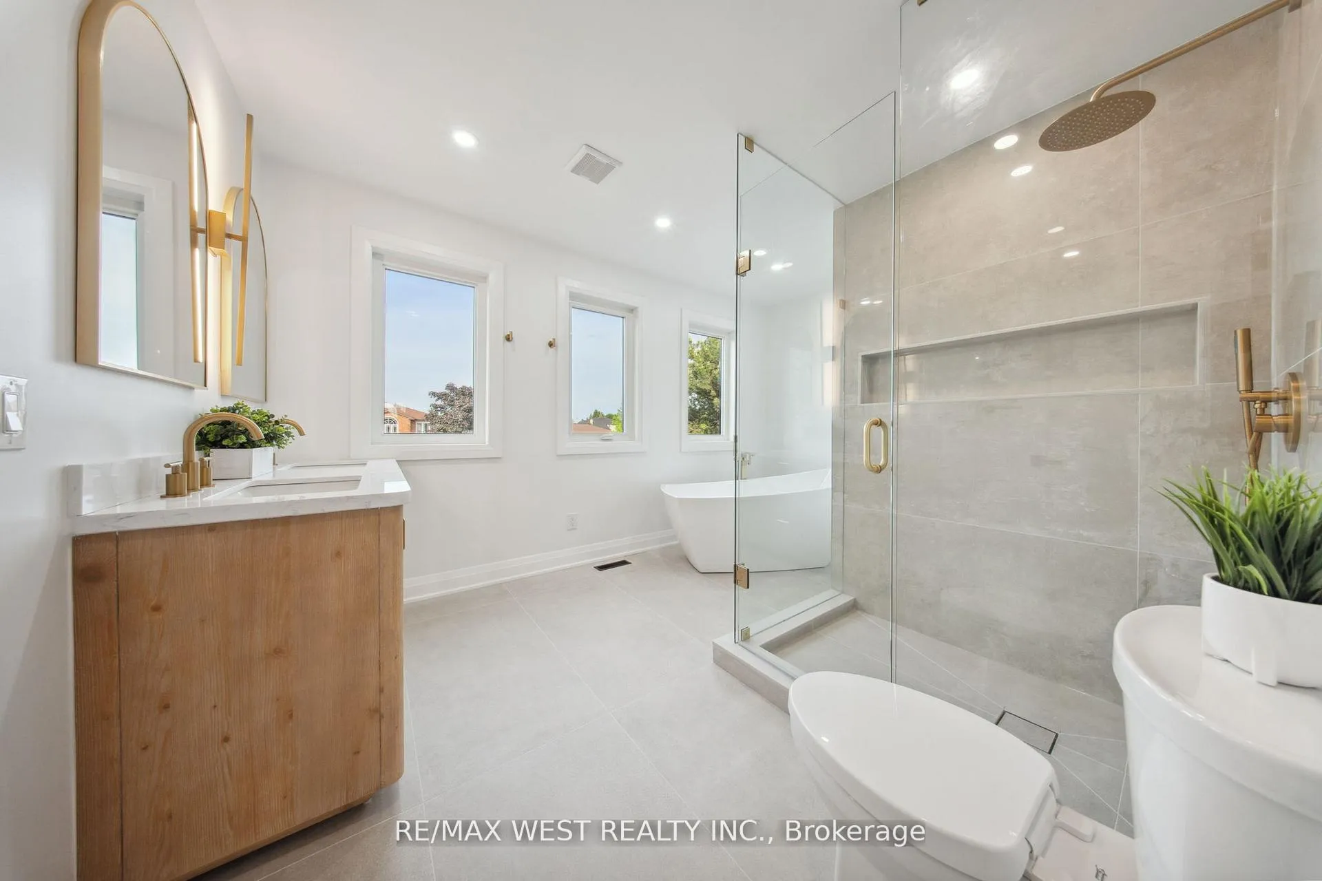 Photo 24 of 4 Snowcrest Crescent, Markham, Milliken Mills East — HOMEH