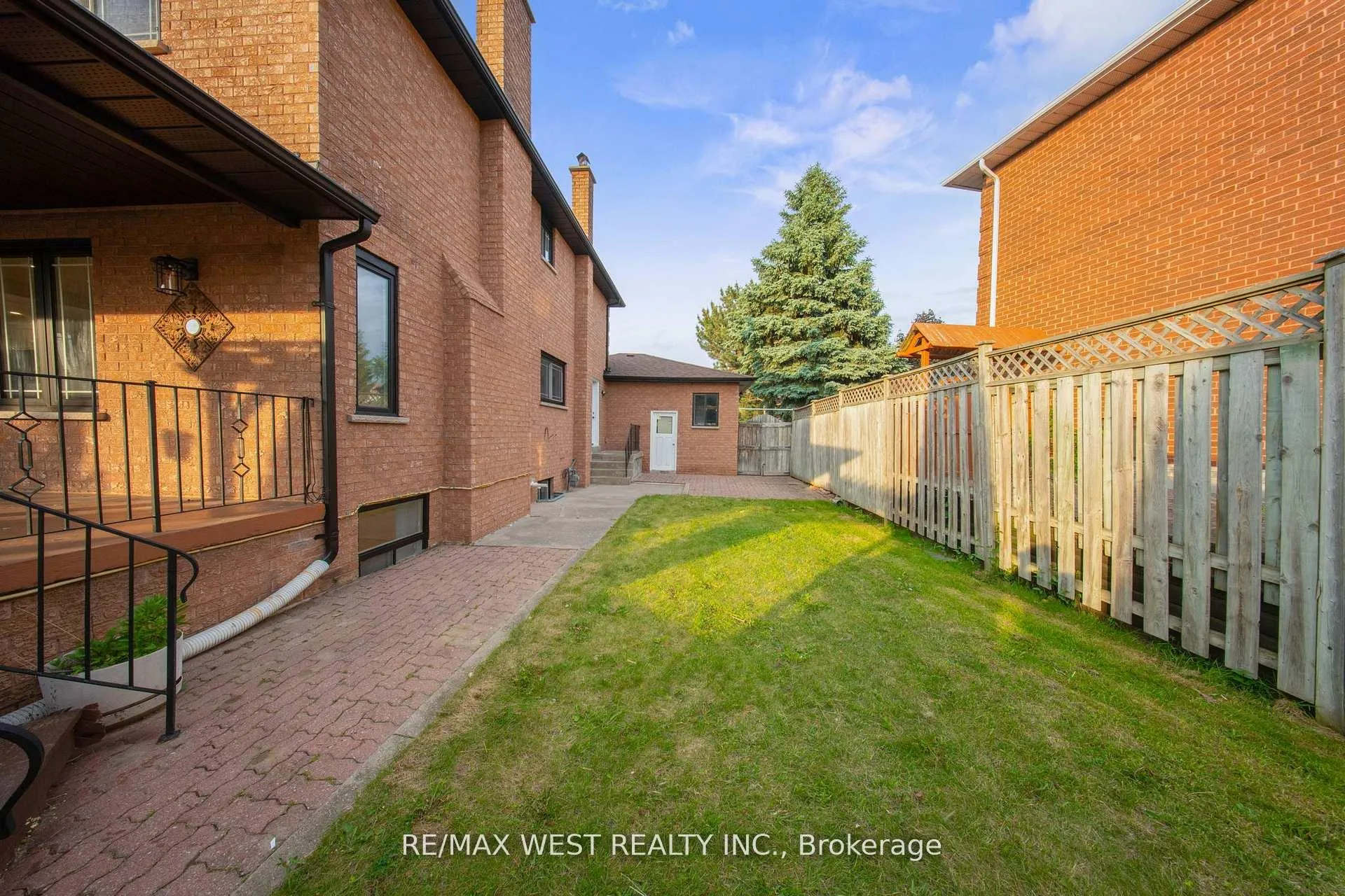 Photo 48 of 4 Snowcrest Crescent, Markham, Milliken Mills East — HOMEH