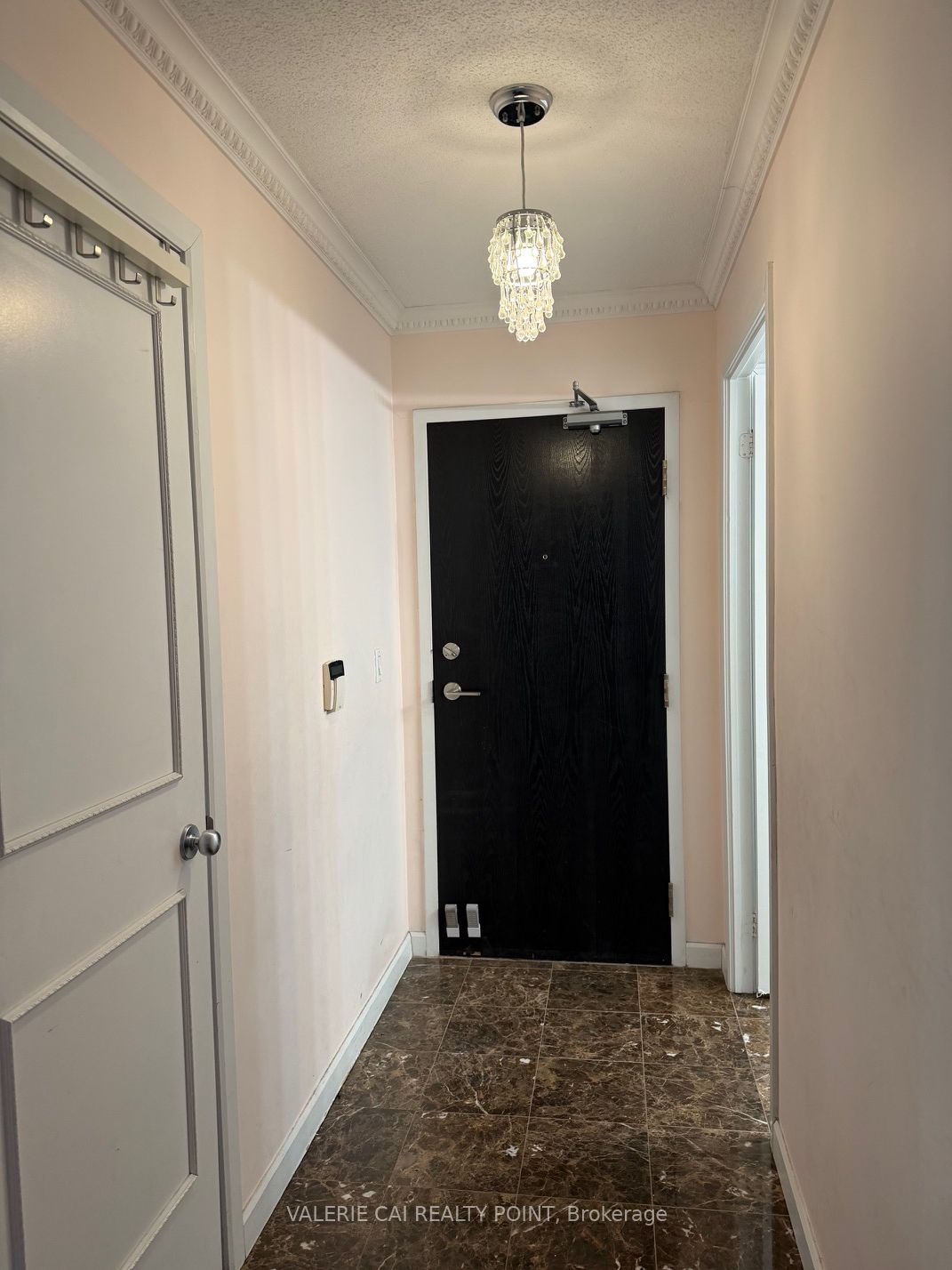 Photo 2 of Unit 2802, 8 Park Road, Toronto, Rosedale-Moore Park — HOMEH