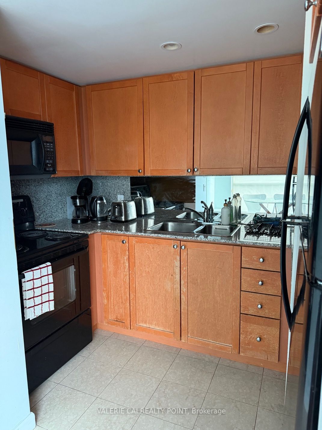 Photo 12 of Unit 2802, 8 Park Road, Toronto, Rosedale-Moore Park — HOMEH