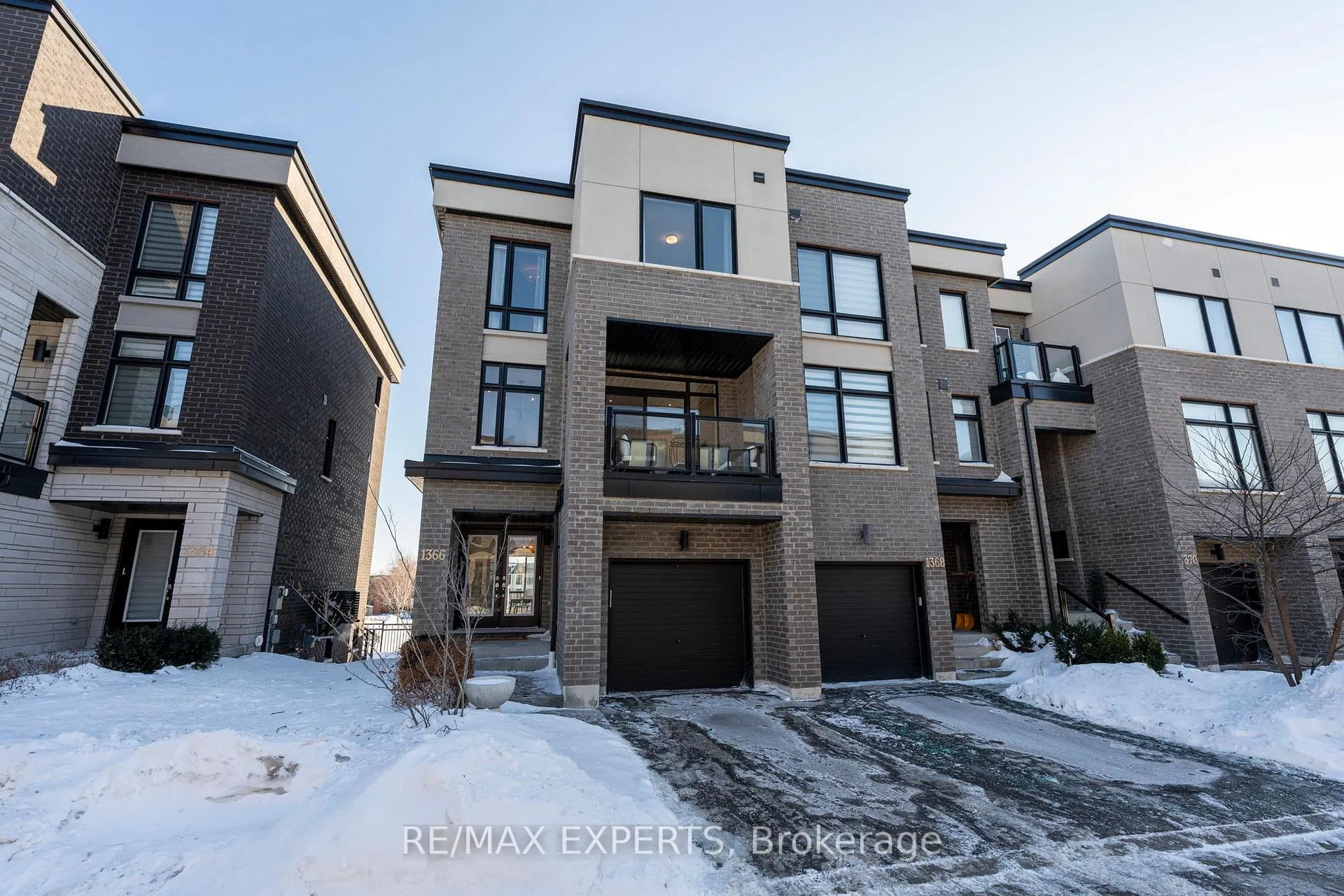 Photo 1 of 1366 Gull Crossing, Pickering, Bay Ridges — HOMEH