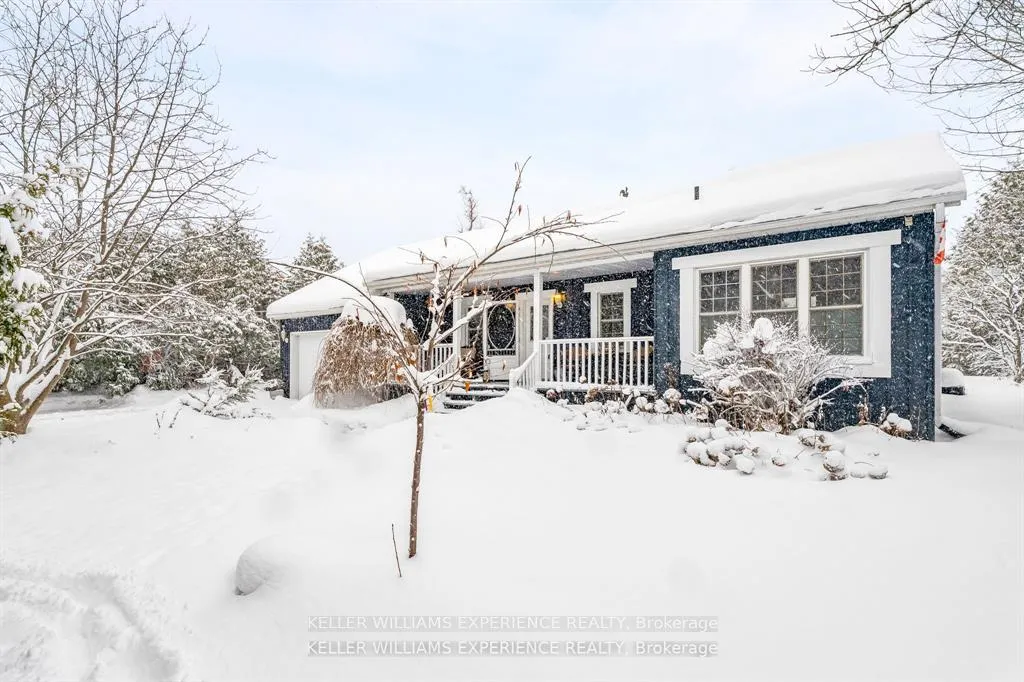 Photo 2 of 829 Memorial Avenue, Orillia — HOMEH