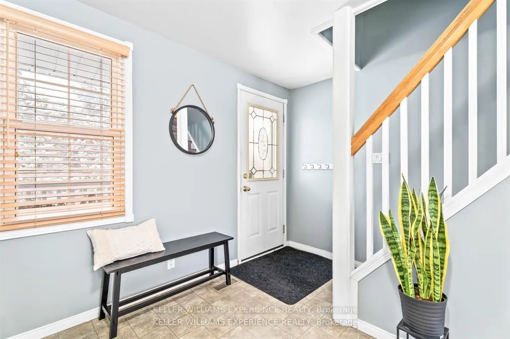 Photo 7 of 829 Memorial Avenue, Orillia — HOMEH