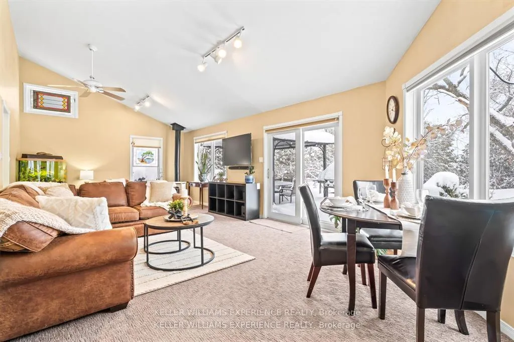Photo 14 of 829 Memorial Avenue, Orillia — HOMEH
