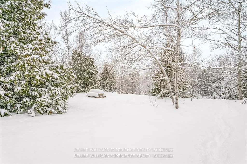 Photo 37 of 829 Memorial Avenue, Orillia — HOMEH