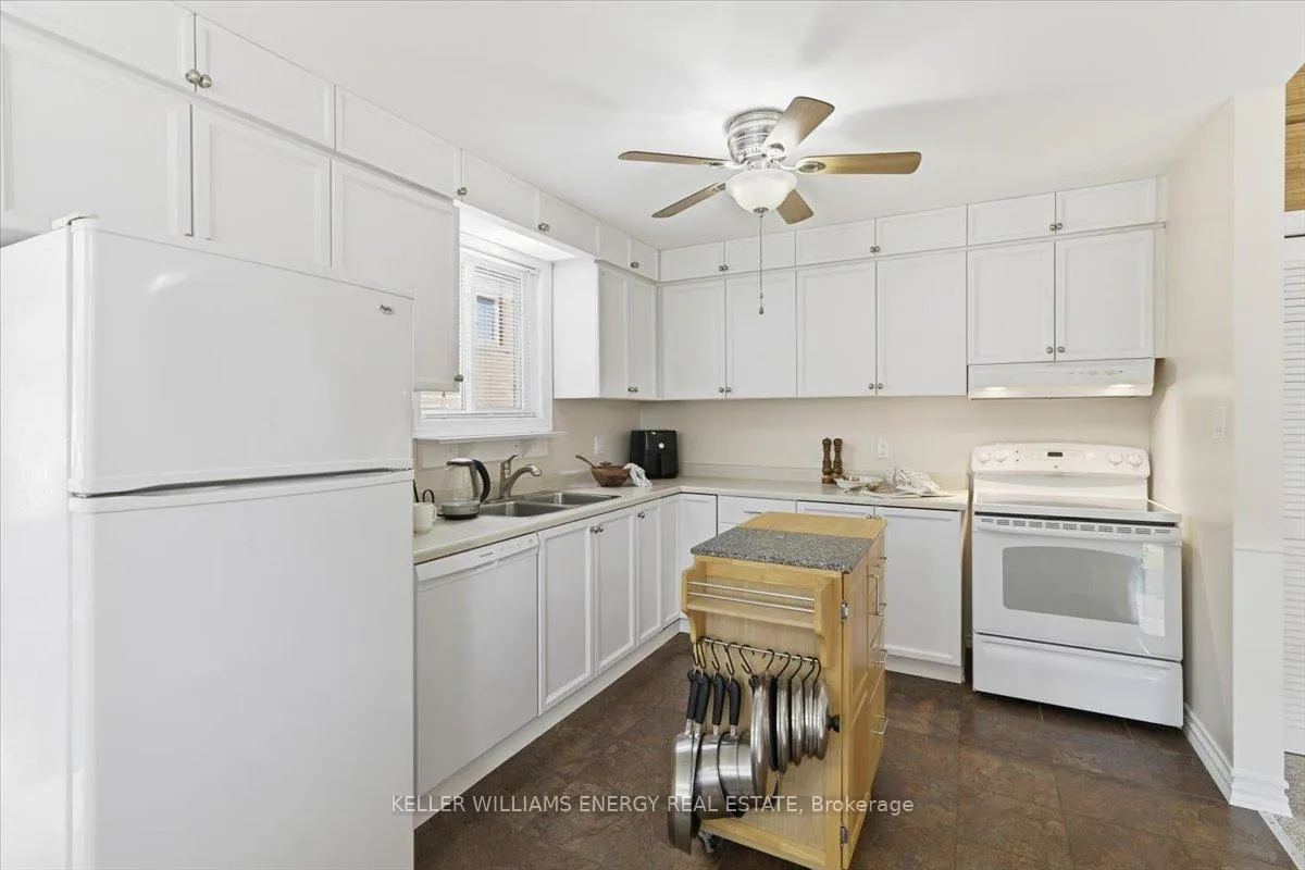 Photo 7 of 856 Roundelay Drive, Oshawa, McLaughlin — HOMEH