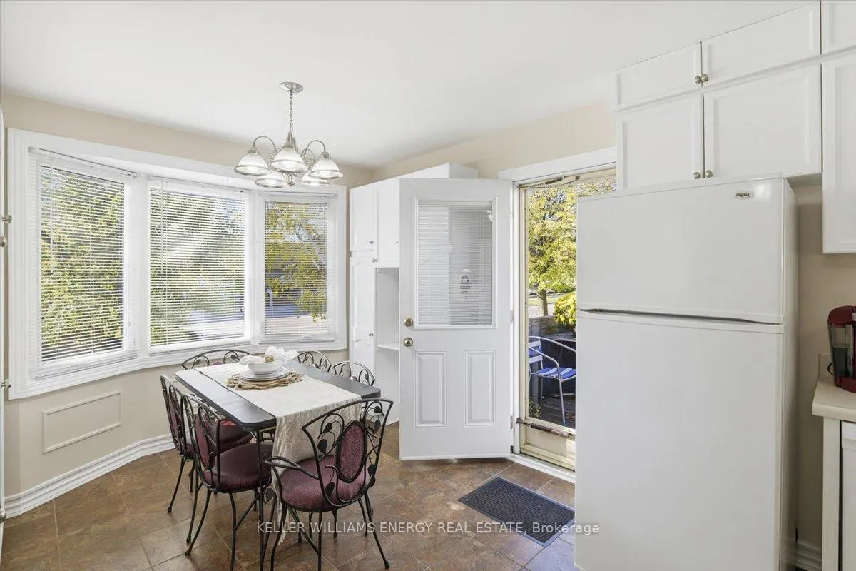 Photo 11 of 856 Roundelay Drive, Oshawa, McLaughlin — HOMEH