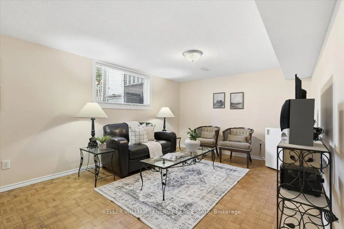 Photo 19 of 856 Roundelay Drive, Oshawa, McLaughlin — HOMEH