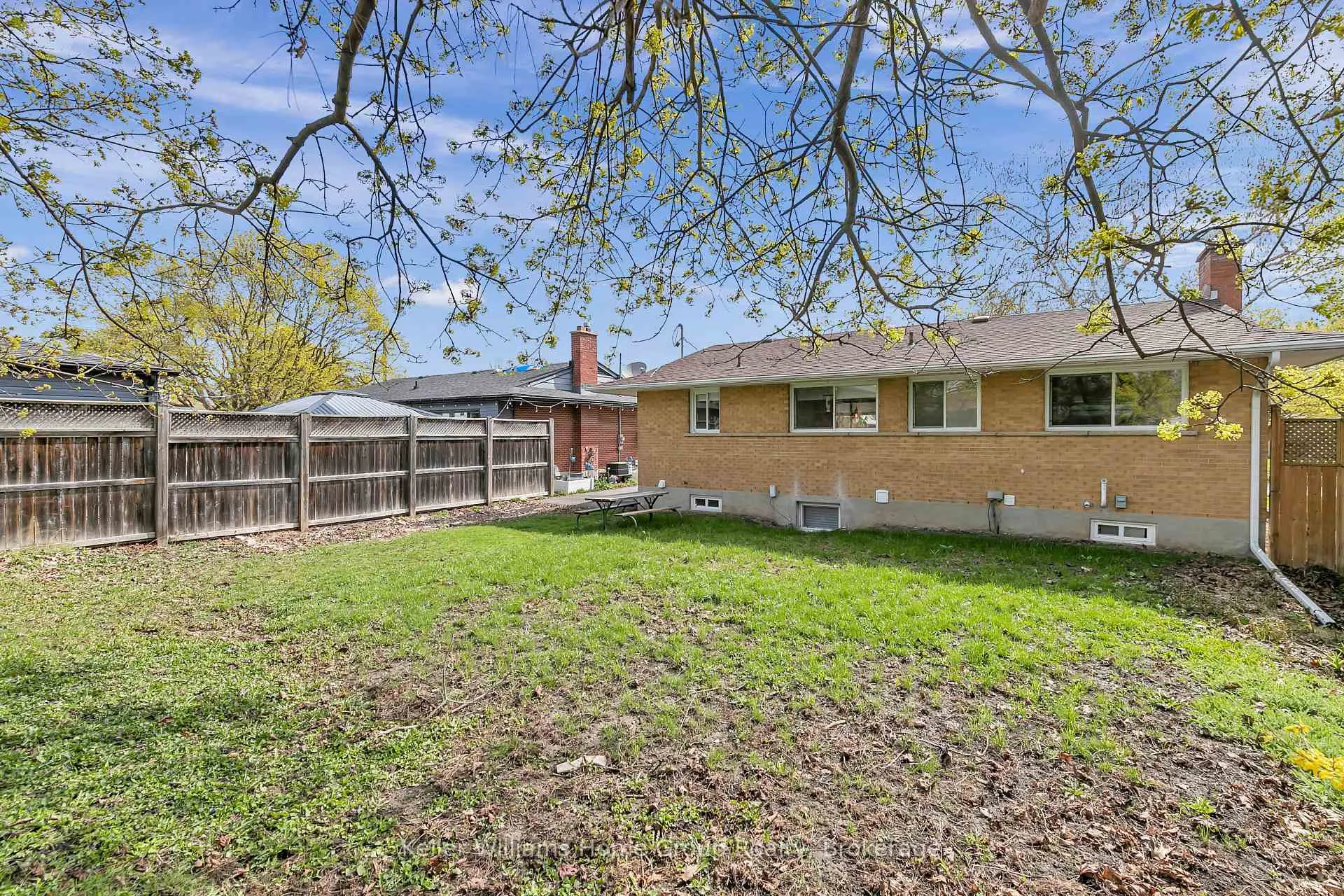 Photo 11 of 496 Manchester Road, Kitchener — HOMEH