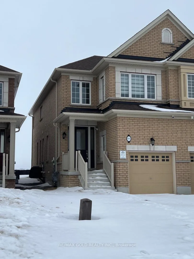 Photo 2 of 105 Picardy Drive, Hamilton, Stoney Creek Mountain — HOMEH