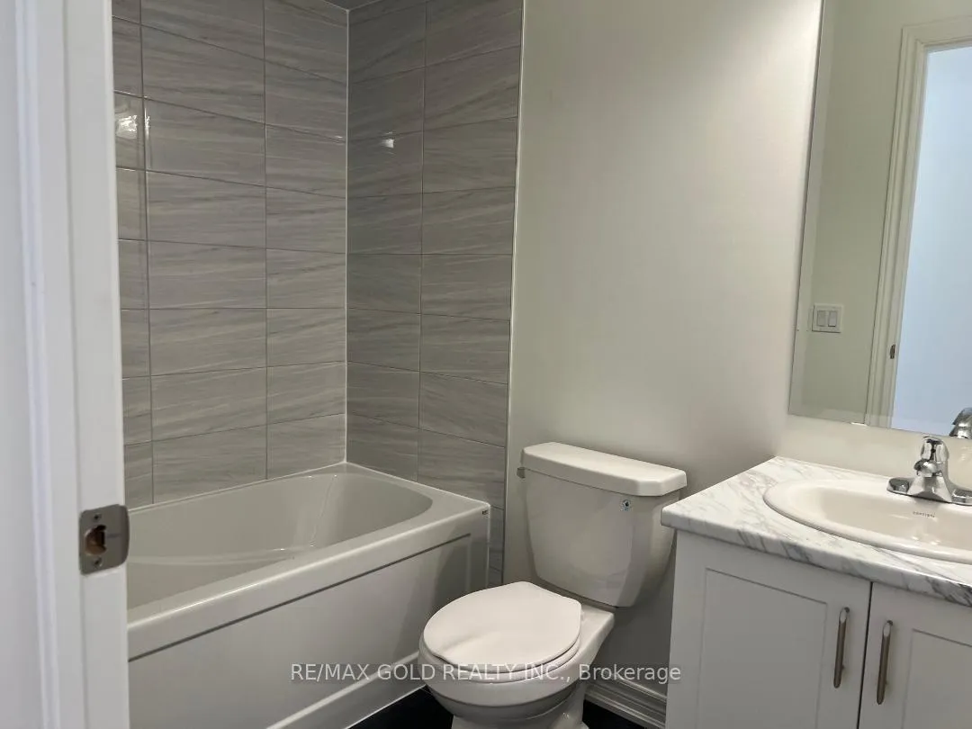 Photo 27 of 105 Picardy Drive, Hamilton, Stoney Creek Mountain — HOMEH