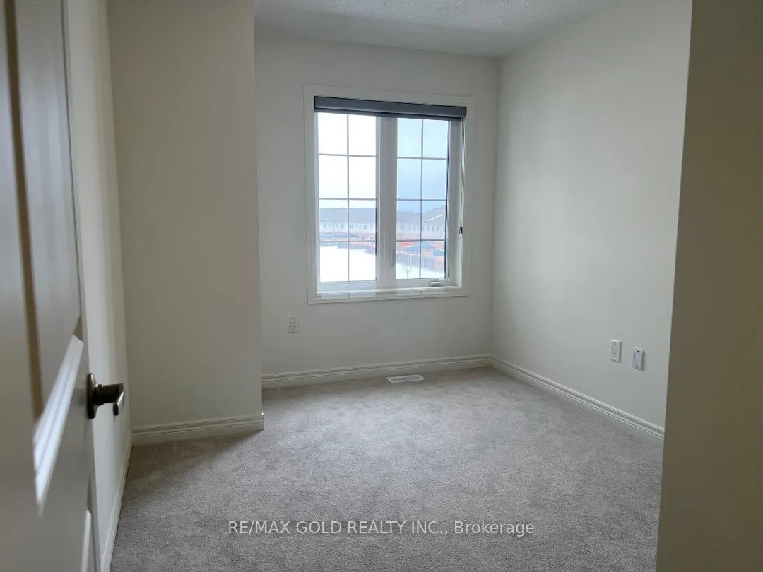 Photo 28 of 105 Picardy Drive, Hamilton, Stoney Creek Mountain — HOMEH