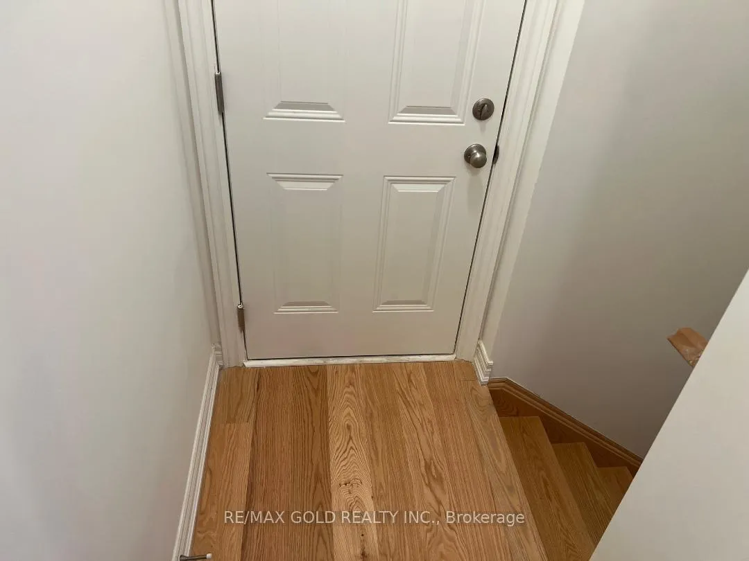 Photo 32 of 105 Picardy Drive, Hamilton, Stoney Creek Mountain — HOMEH