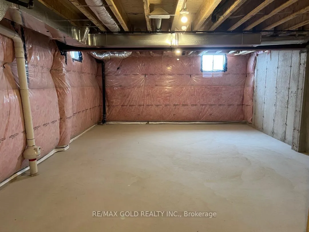 Photo 33 of 105 Picardy Drive, Hamilton, Stoney Creek Mountain — HOMEH