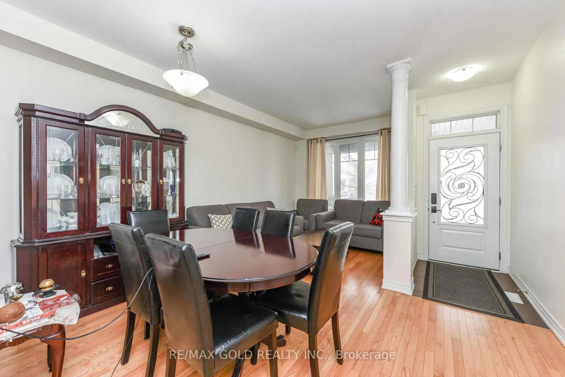 Photo 3 of 22 Merrickville Way, Brampton, Bram West — HOMEH