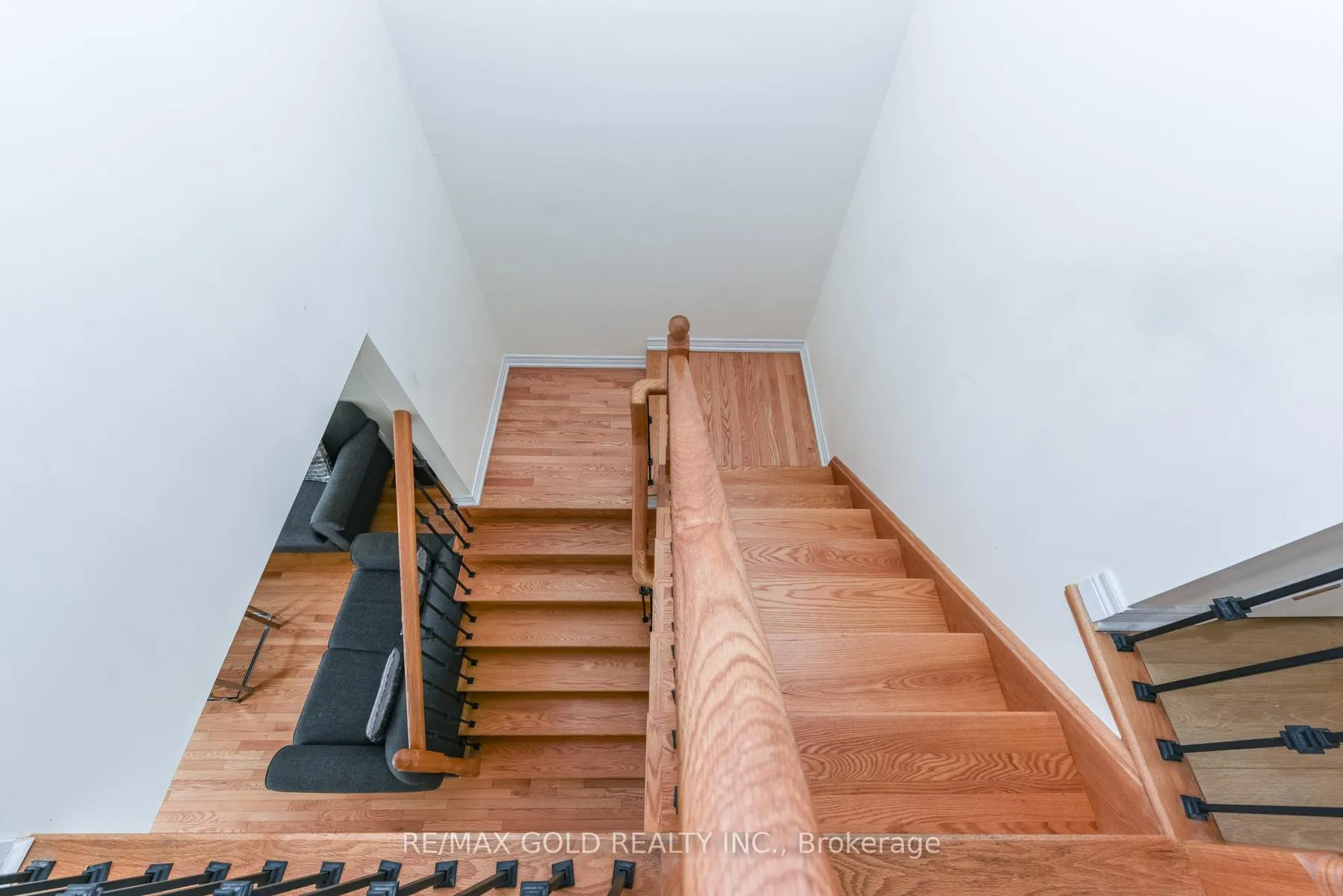Photo 20 of 22 Merrickville Way, Brampton, Bram West — HOMEH