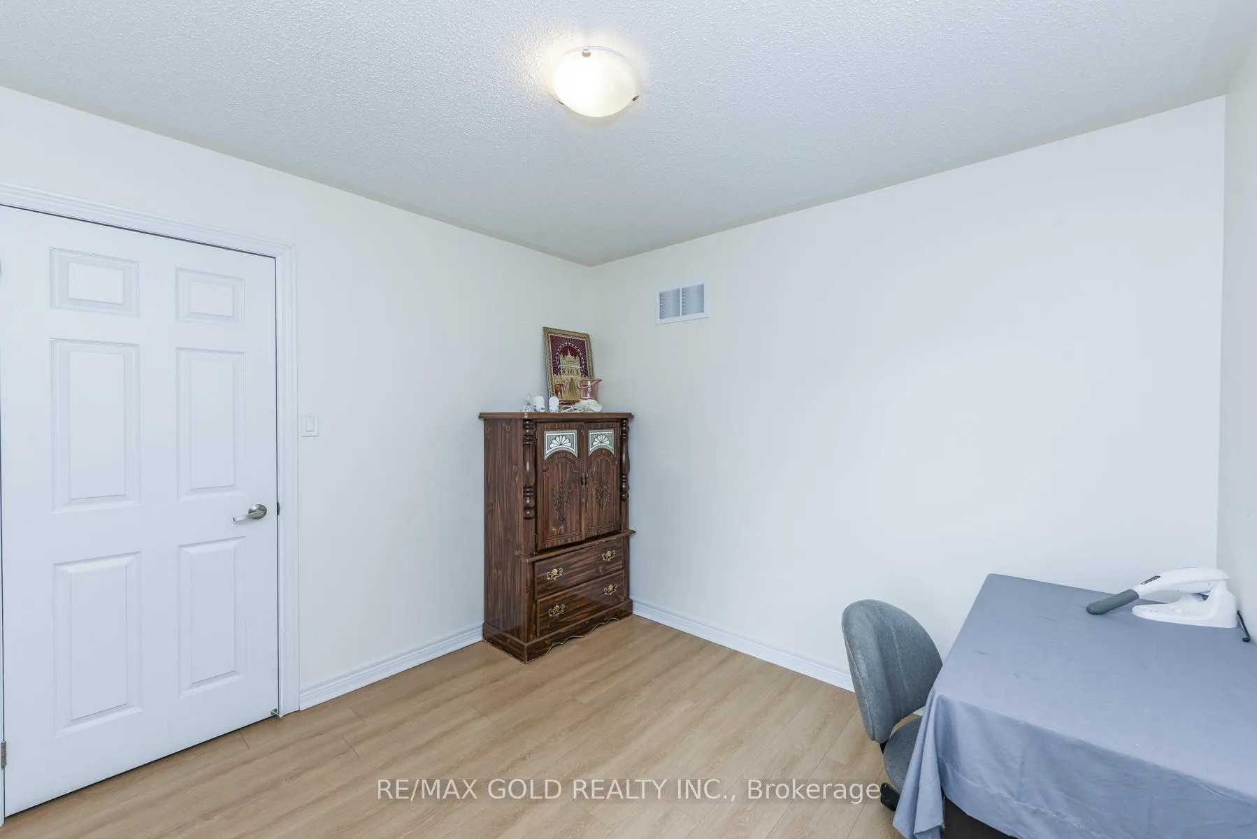 Photo 28 of 22 Merrickville Way, Brampton, Bram West — HOMEH