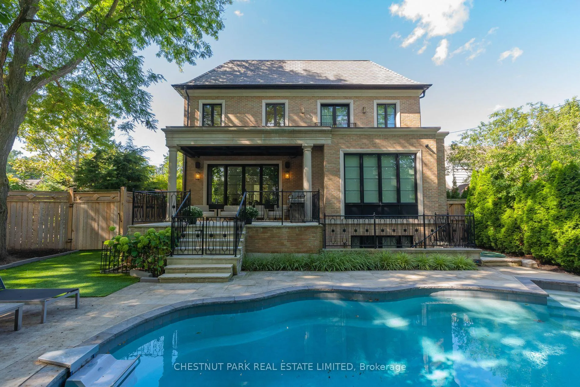 Photo 3 of 55 De Vere Gardens, Toronto, Bedford Park-Nortown — HOMEH