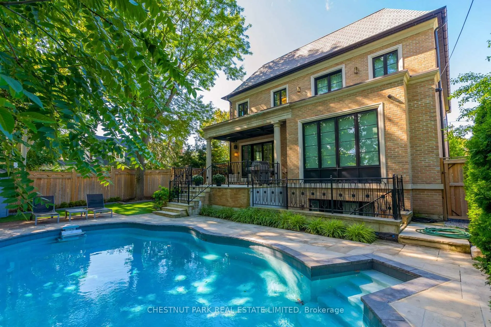 Photo 4 of 55 De Vere Gardens, Toronto, Bedford Park-Nortown — HOMEH