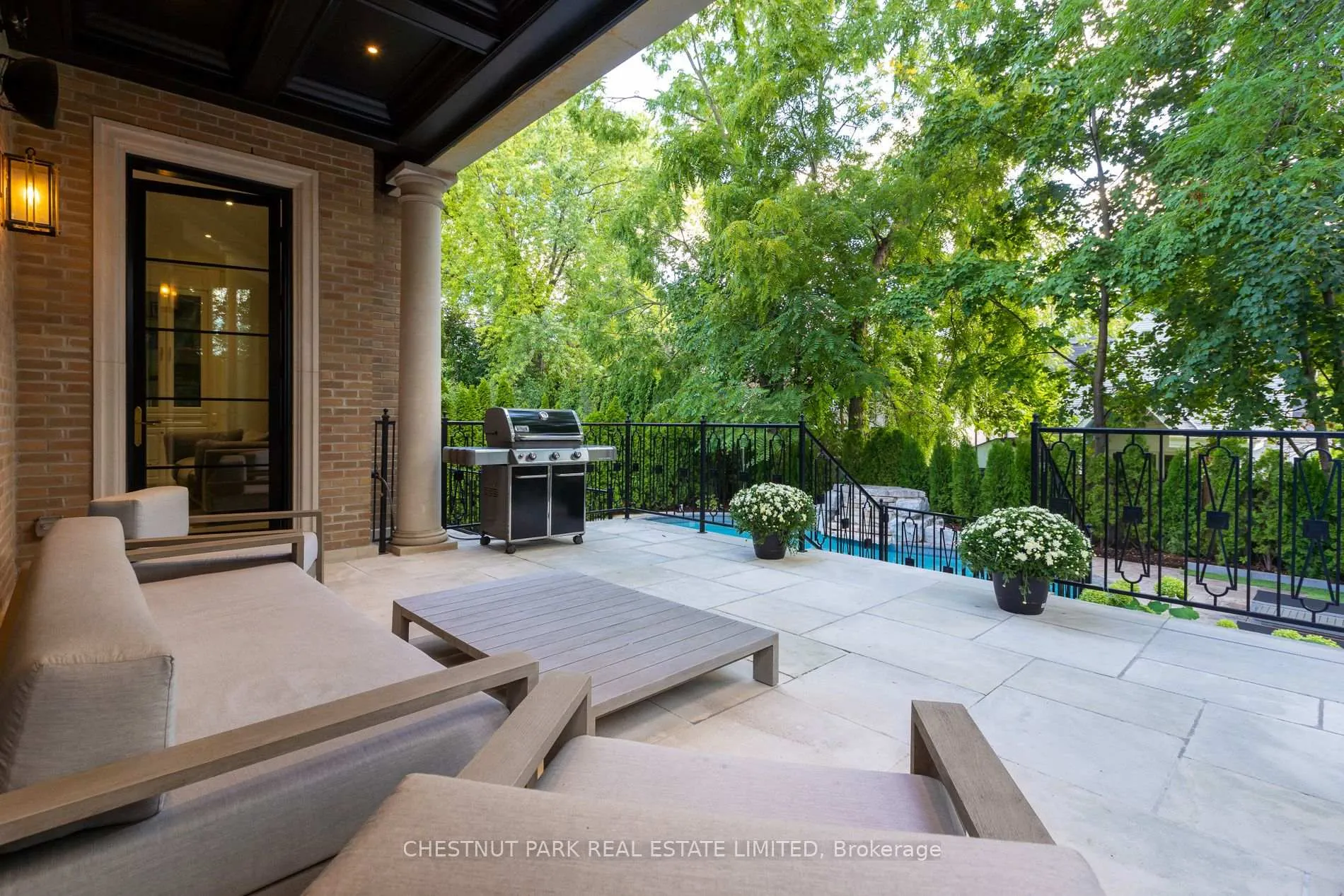 Photo 9 of 55 De Vere Gardens, Toronto, Bedford Park-Nortown — HOMEH