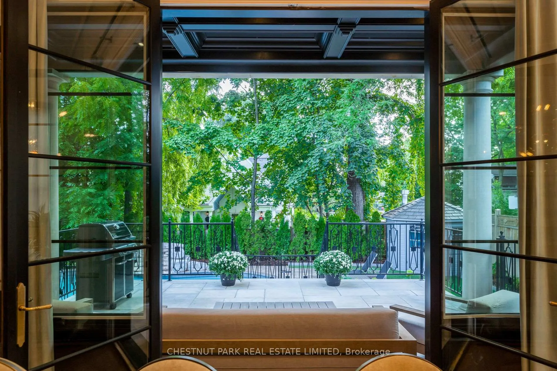 Photo 10 of 55 De Vere Gardens, Toronto, Bedford Park-Nortown — HOMEH