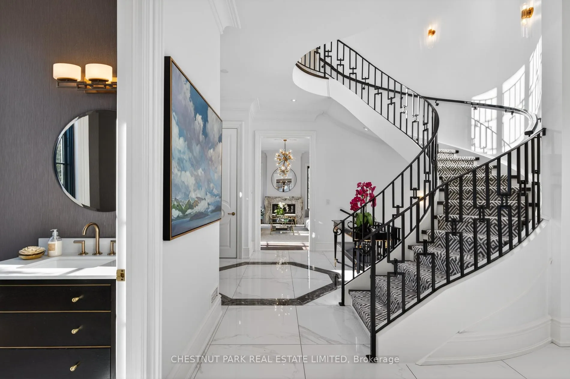 Photo 12 of 55 De Vere Gardens, Toronto, Bedford Park-Nortown — HOMEH