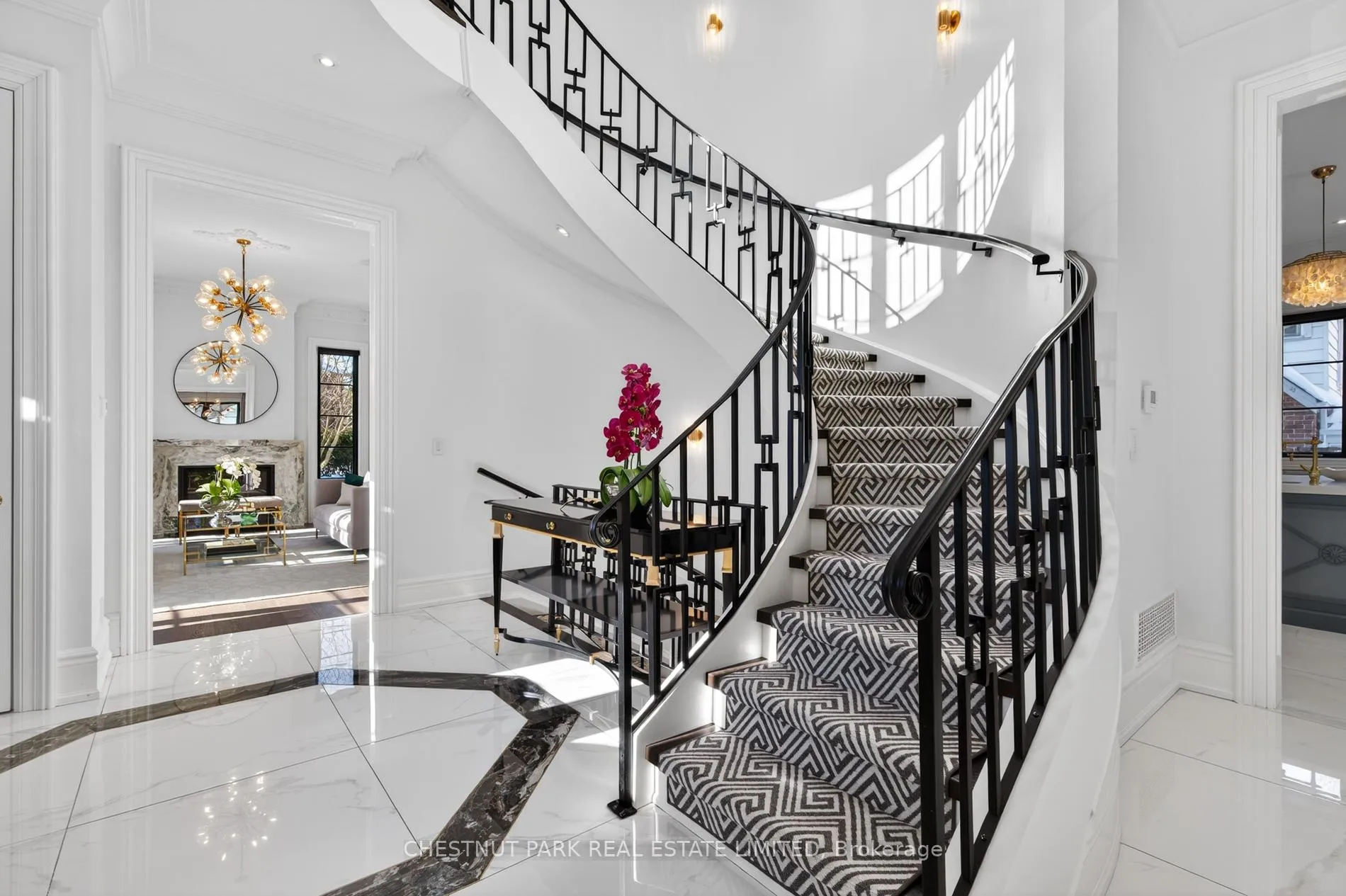 Photo 13 of 55 De Vere Gardens, Toronto, Bedford Park-Nortown — HOMEH