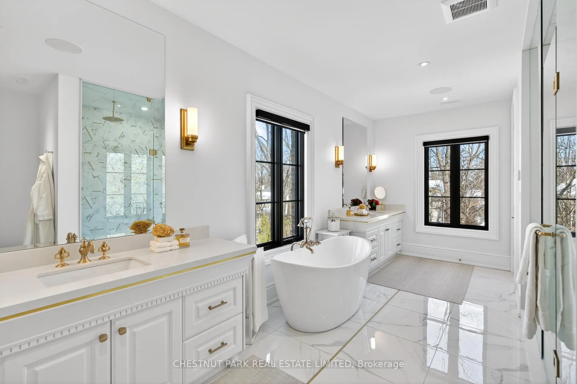 Photo 35 of 55 De Vere Gardens, Toronto, Bedford Park-Nortown — HOMEH