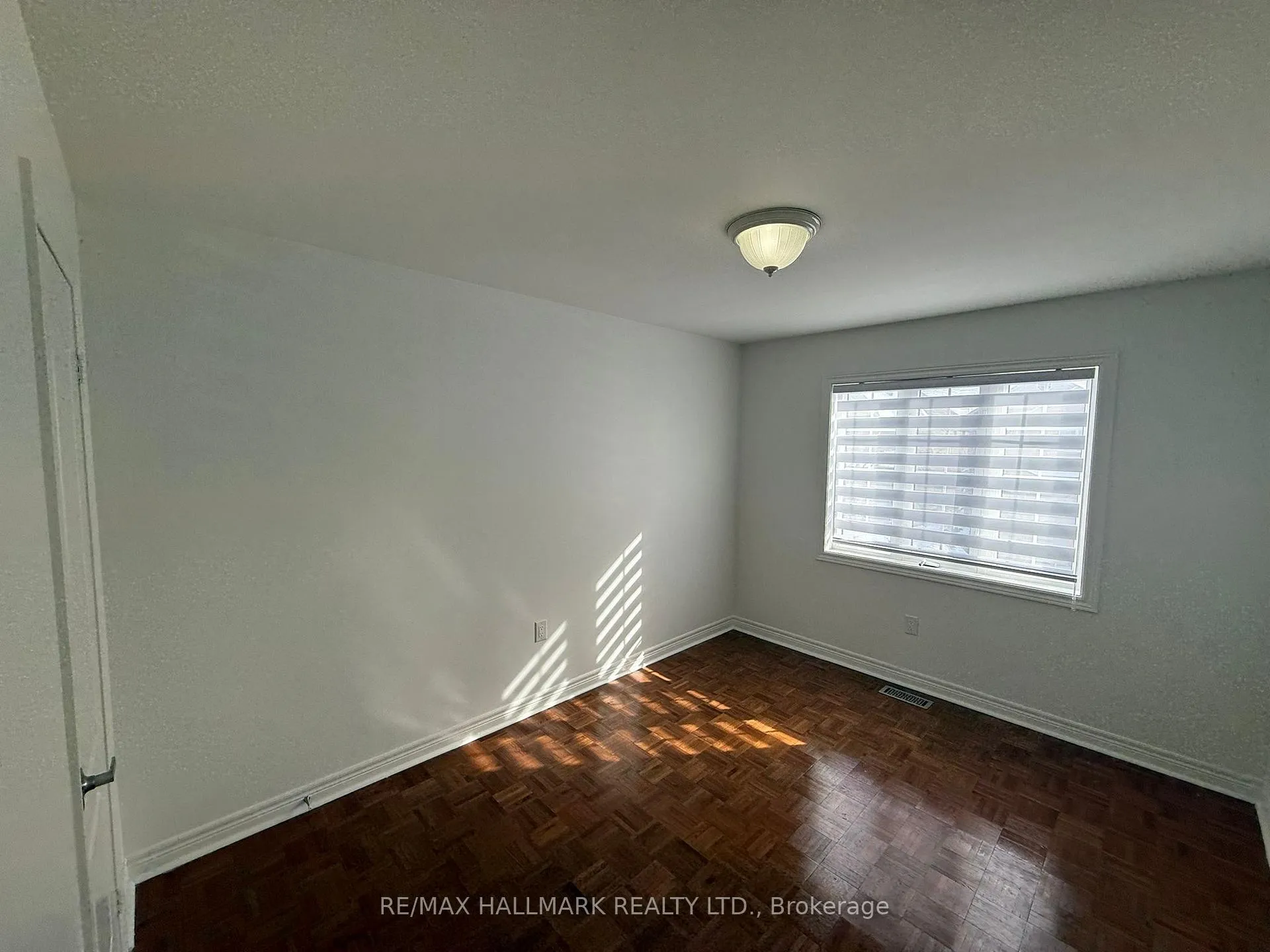 Photo 10 of 103 Andes Crescent, Vaughan, Vellore Village — HOMEH
